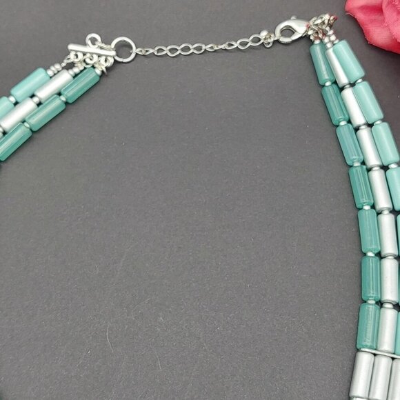 Aqua Blue & Silver Tone Multi Strand Collar Bib Necklace Dangle Hammered Discs - Picture 10 of 10